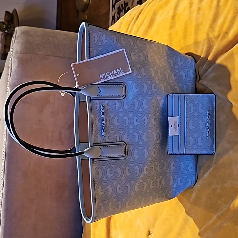 NWT Michael Kors Jodie Small Tote and Cardholder